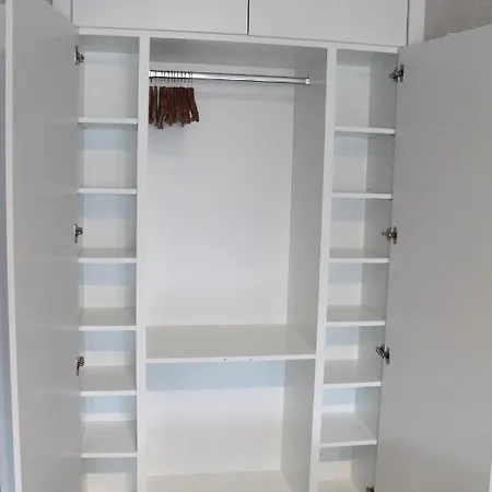 Appartement Studio Boris, Voor Een Comfortabel Verblijf !